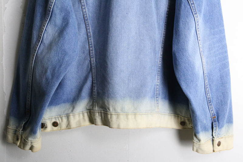 "Wrangler" blue gradation design denim tracker jacket