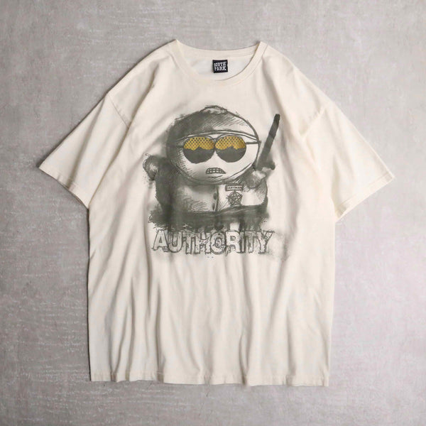 "SOUTH PARK" loose white Tee