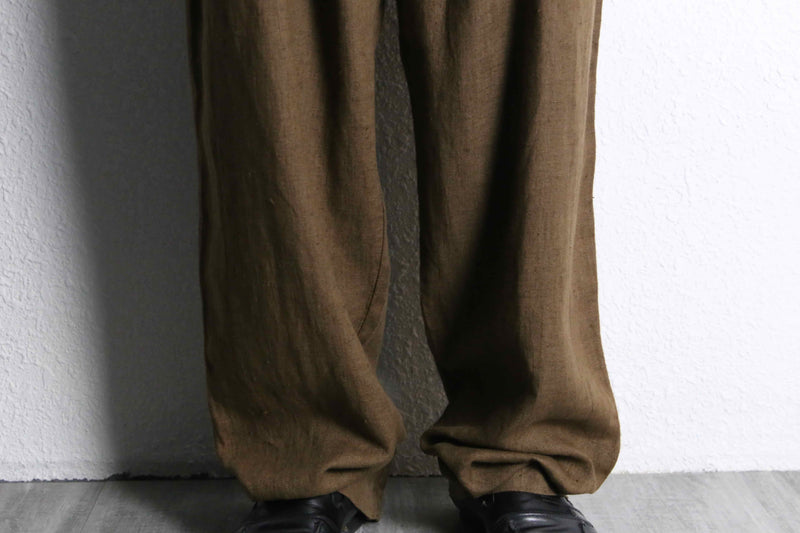 brown color linen 3tuck slacks