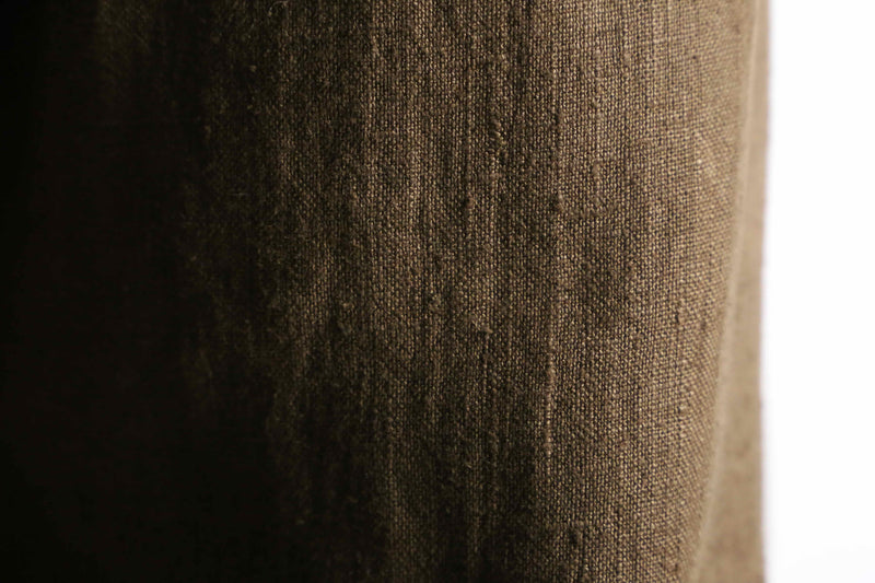 brown color linen 3tuck slacks