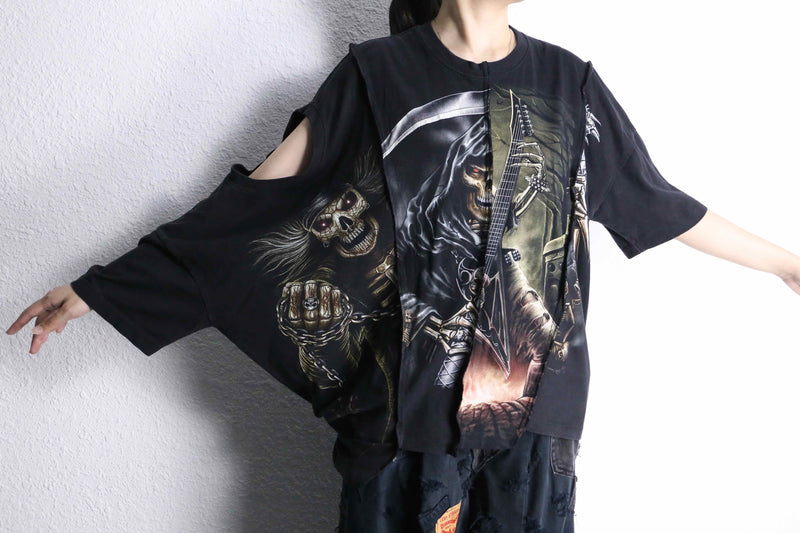 "Re:make" different skulls docking asymmetry Tee