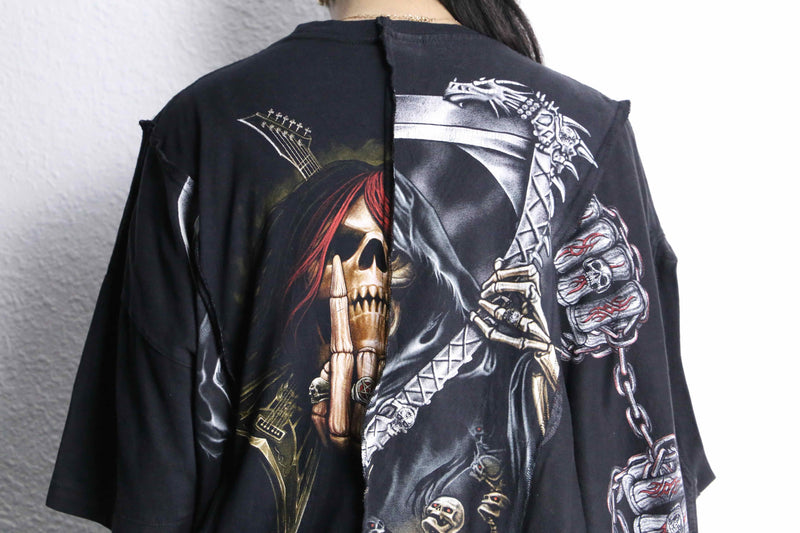 "Re:make" different skulls docking asymmetry Tee