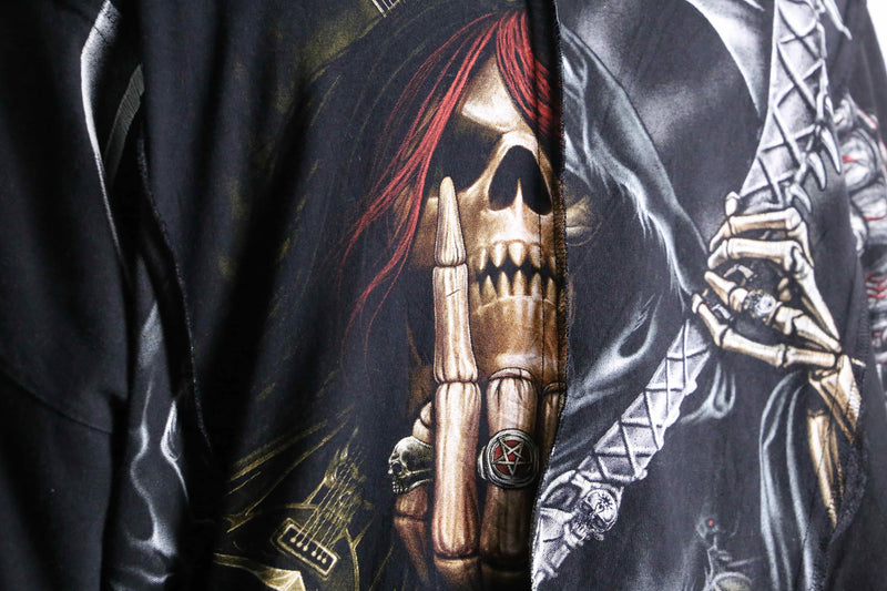 "Re:make" different skulls docking asymmetry Tee