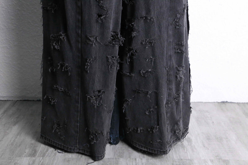 "Re:make" extra buggy black denim