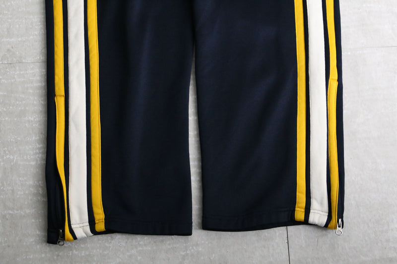 "ABERCROMBIE" line track pants