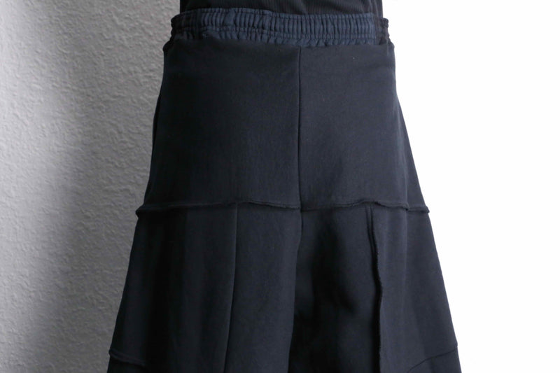 ”Re:make” wide silhouette buggy sweat pants