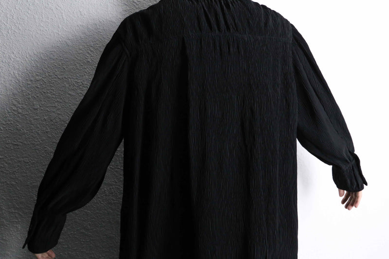 wrinkled black long black design shirt