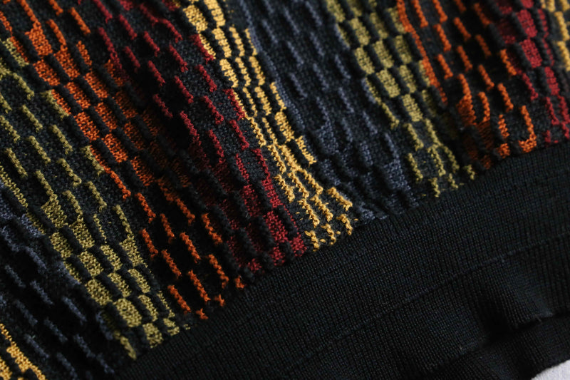 “TUNDRA” stripe gradation 3D design knit