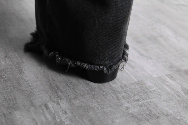 black embroidery design wide denim pants
