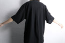 black collarless poly shirt