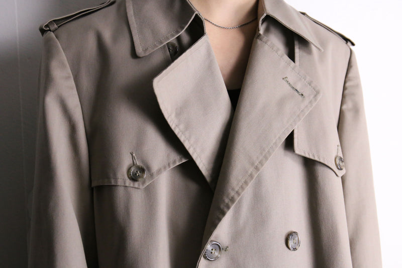 完品 "Christian Dior" trench coat