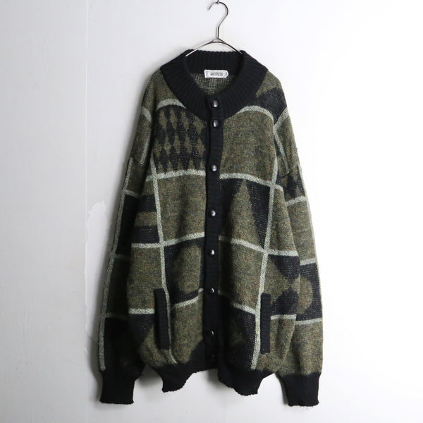 plaid pattern loose silhouette knit cardigan