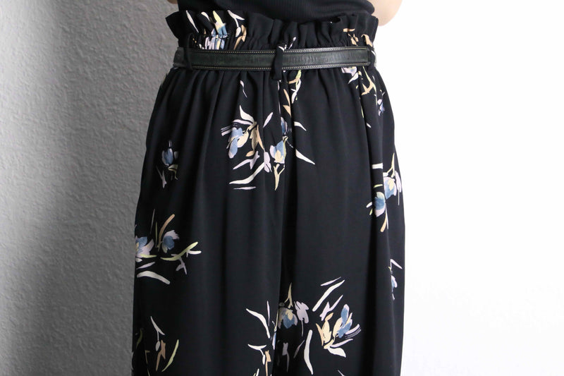 flower design 2tuck easy pants