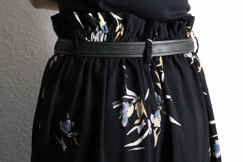flower design 2tuck easy pants