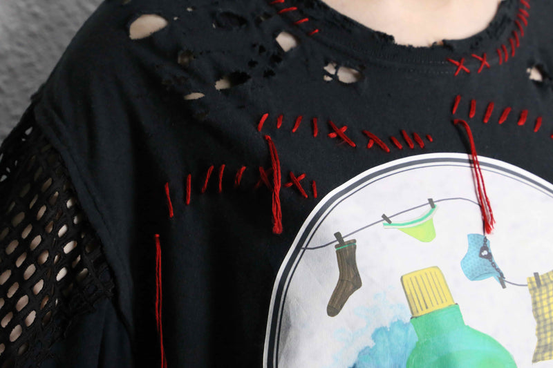 "Re:make" destroy&stitch design docking wide Tee