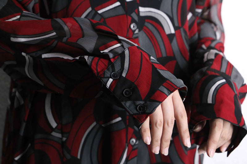 red black color geometry design shirt