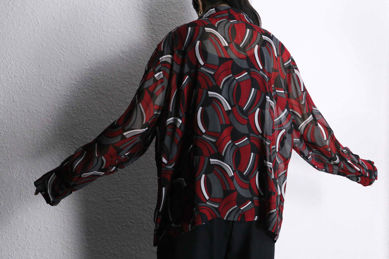 red black color geometry design shirt