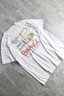 "Moi je m’en balance”graphic tee