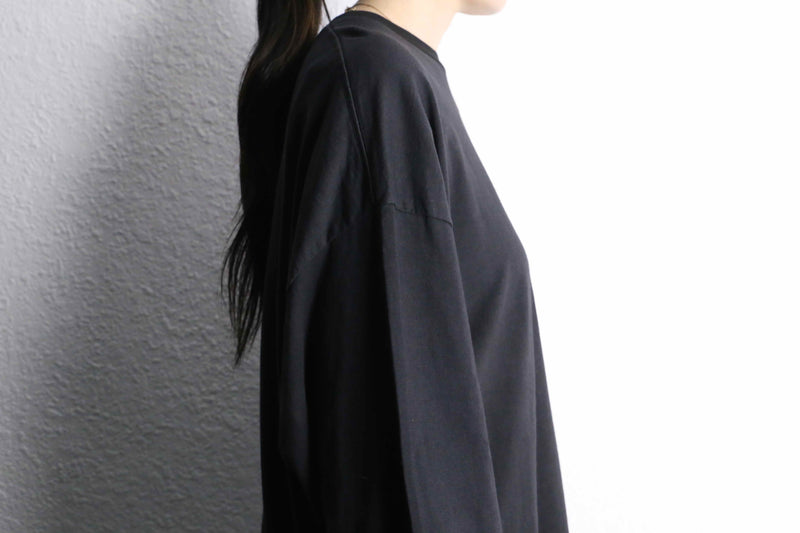 “adidas” one point logo loose silhouette L/S tee