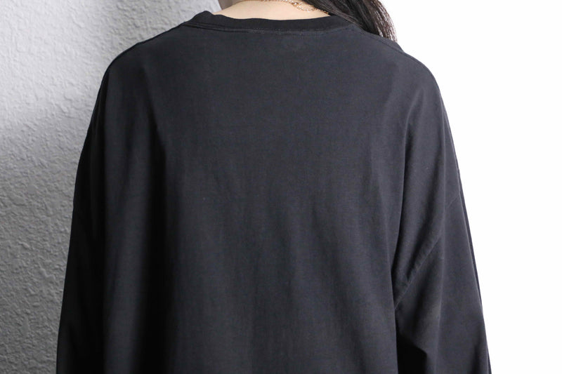 “adidas” one point logo loose silhouette L/S tee