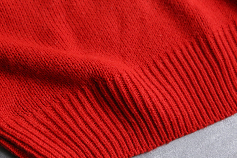 “mickey” design red color knit