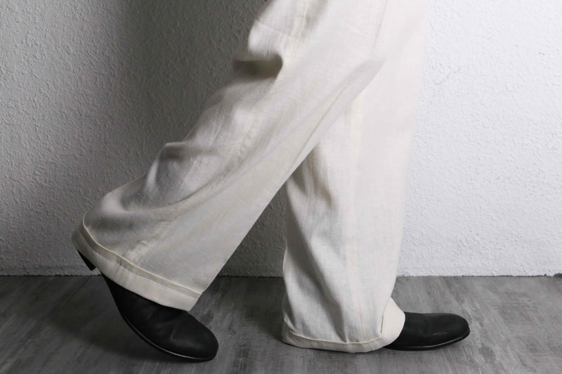 white 1tuck wide linen pants