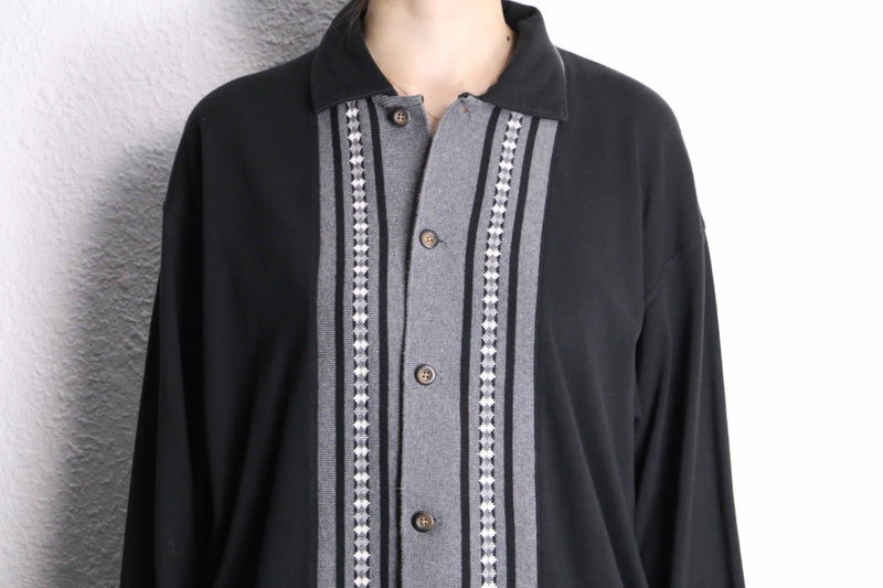 black knit switch design cotton L/S shirt