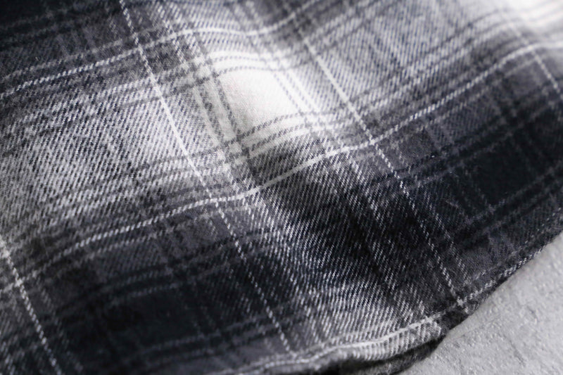 “craft & barrow” monotone ombre check shirt