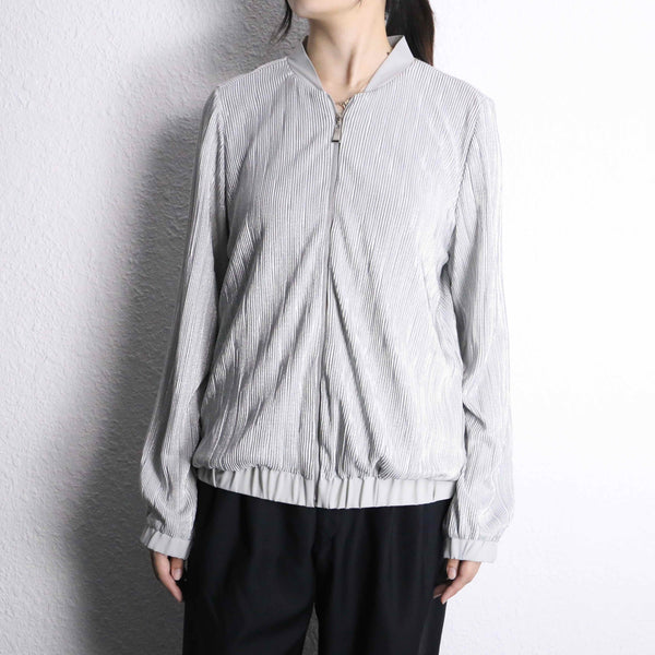 gray lame pleats pattern zip blouson