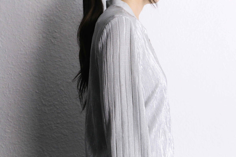 gray lame pleats pattern zip blouson