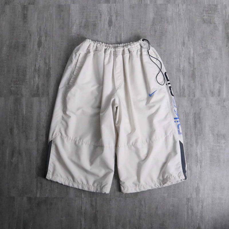 2000s NIKE air nylon shorts