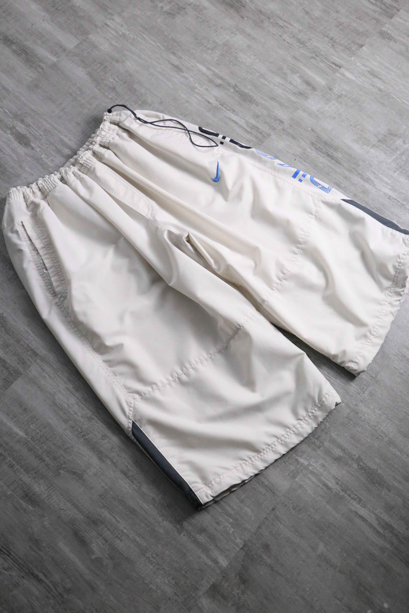 2000s NIKE air nylon shorts