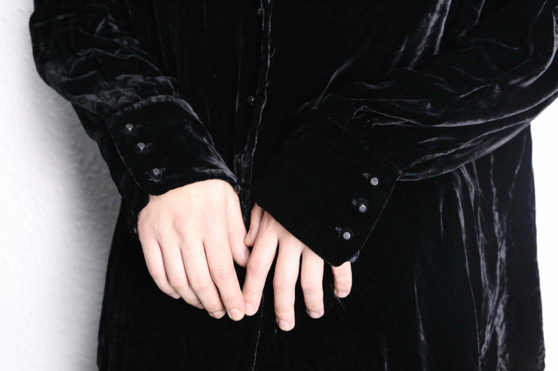 ”Lauren Ralph Lauren” black velours open collar shirts