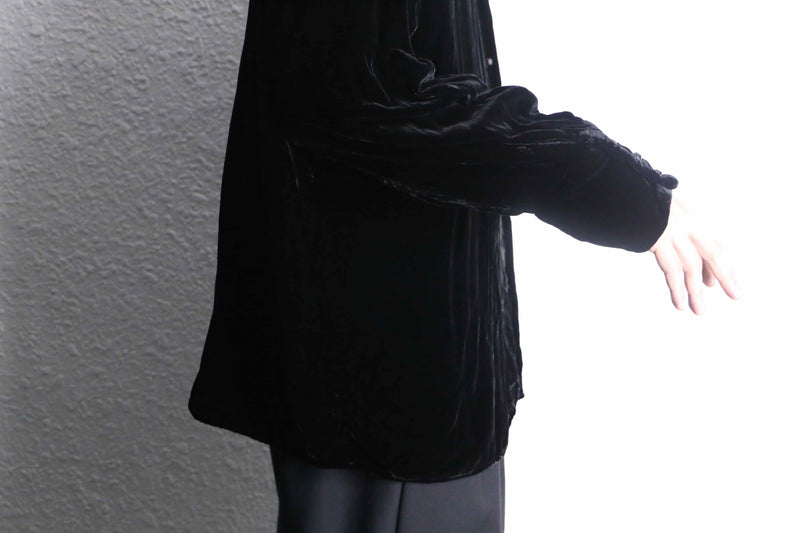 ”Lauren Ralph Lauren” black velours open collar shirts