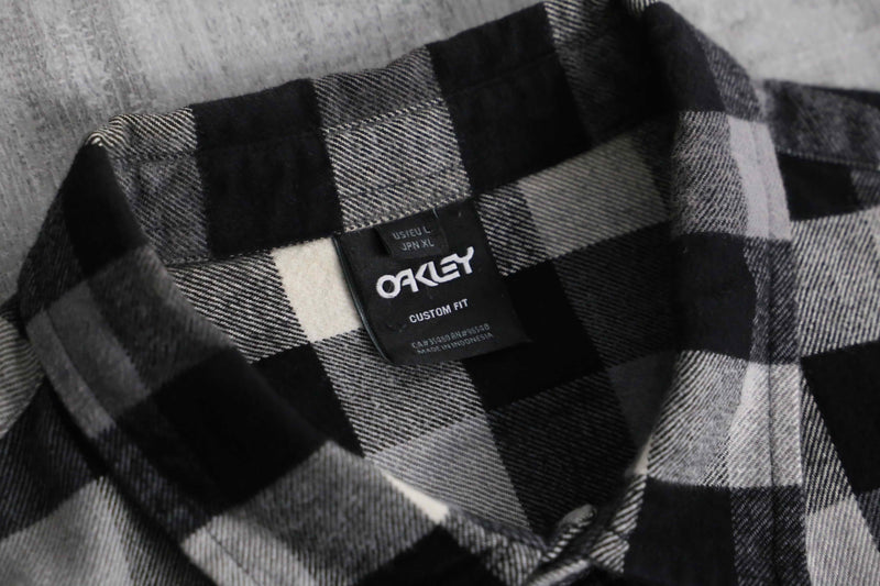 2000s OAKLEY block check cotton nel shirt