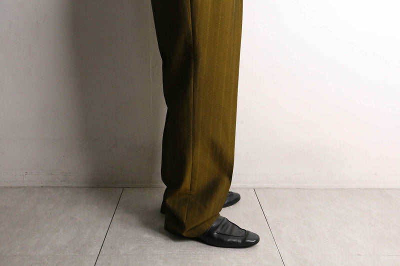 mustard yellow color 2tuck satin stripe slacks