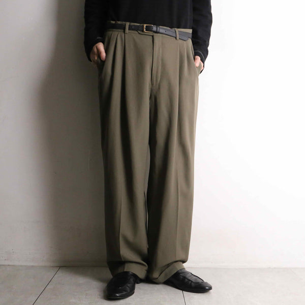 "GIVENCHY" khaki color wide tapered slacks