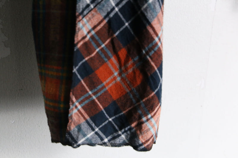 “Re:make” multicolored check short length hoodie