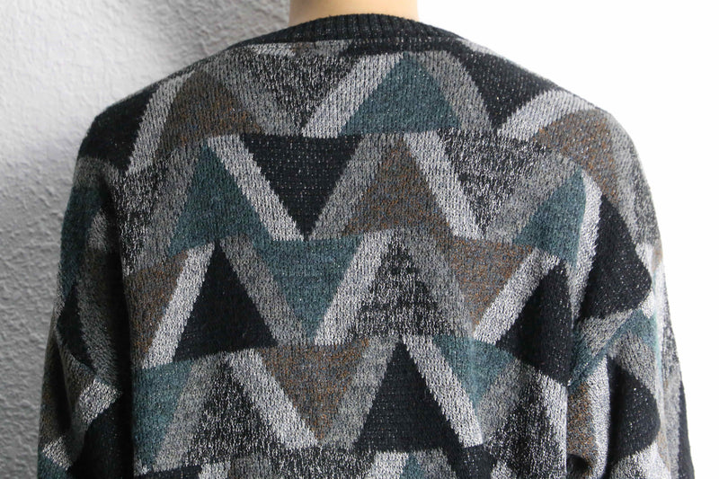 geometry slash pattern knit