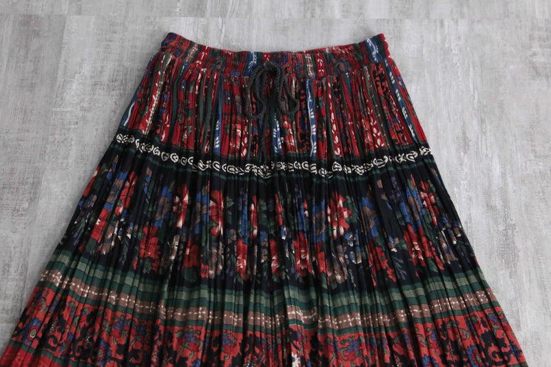 ethnic flower design pleats easy skirt