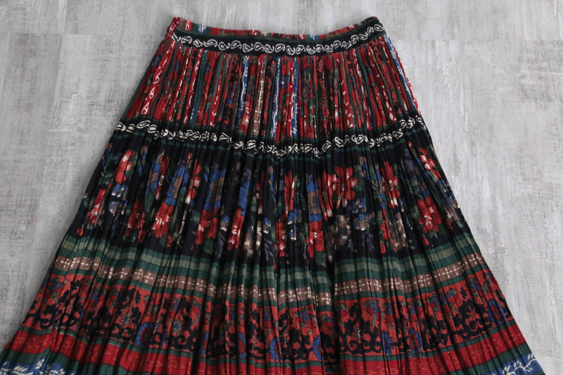 ethnic flower design pleats easy skirt