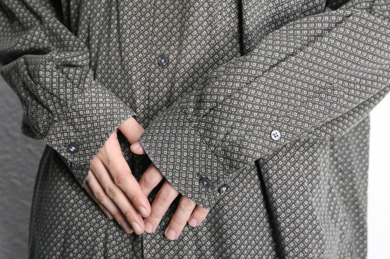 “PERRY ELLIS” total pattern cotton shirt