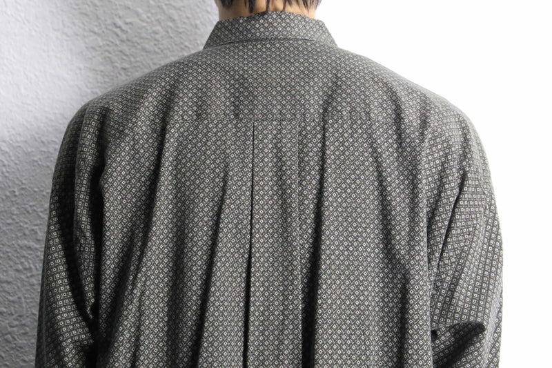 “PERRY ELLIS” total pattern cotton shirt