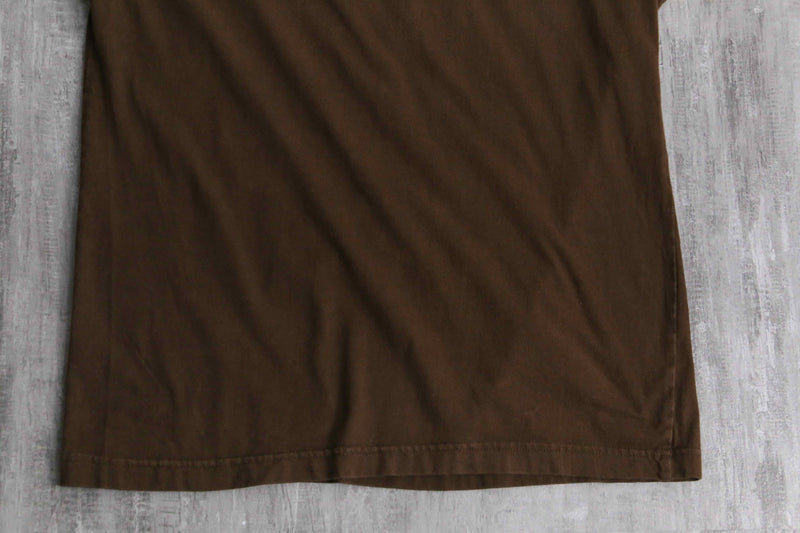 brown×yellow raglan tee