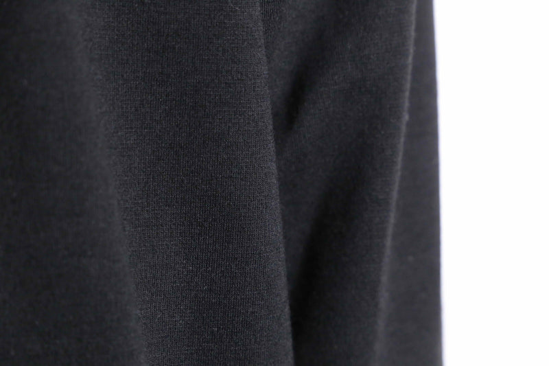 monotone front design polo shirt