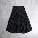 black pleated wide cropped pants