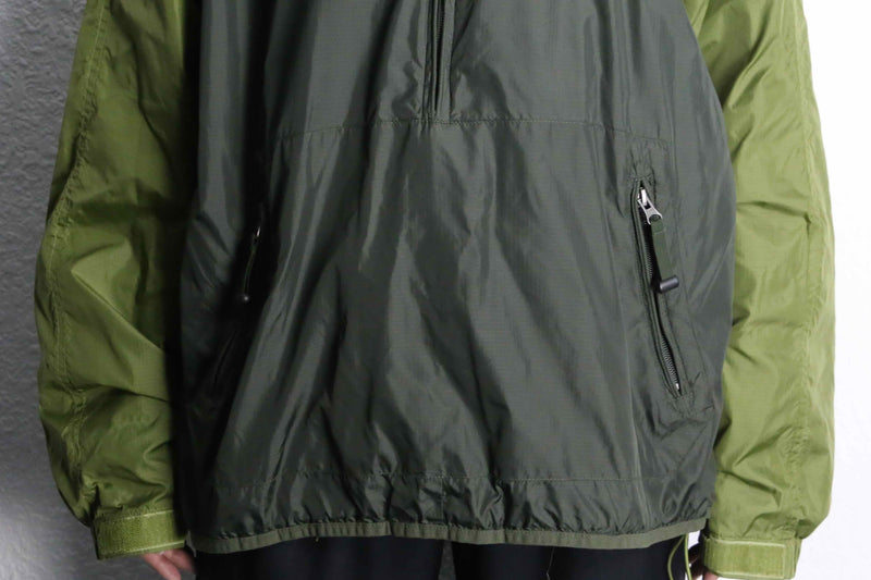 ''GAP''nylon pullover jacket