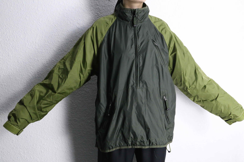 ''GAP''nylon pullover jacket