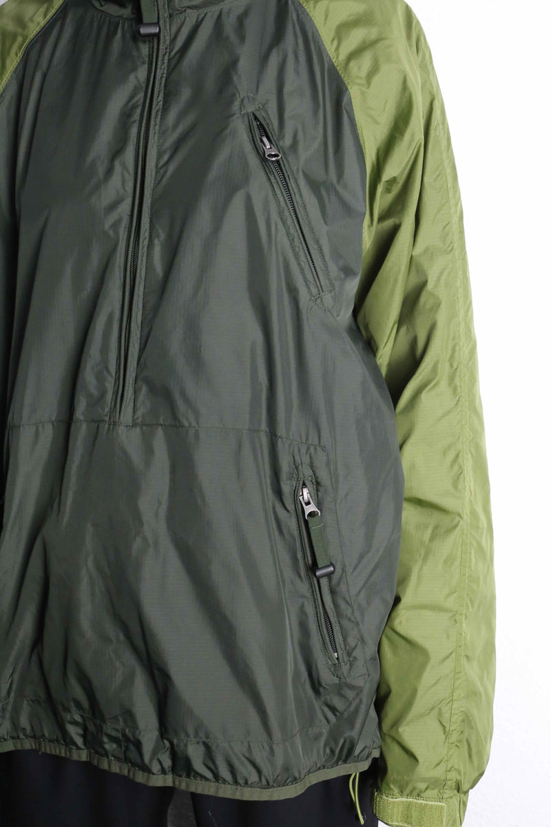 ''GAP''nylon pullover jacket