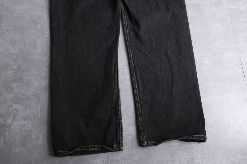 black color straight denim pants